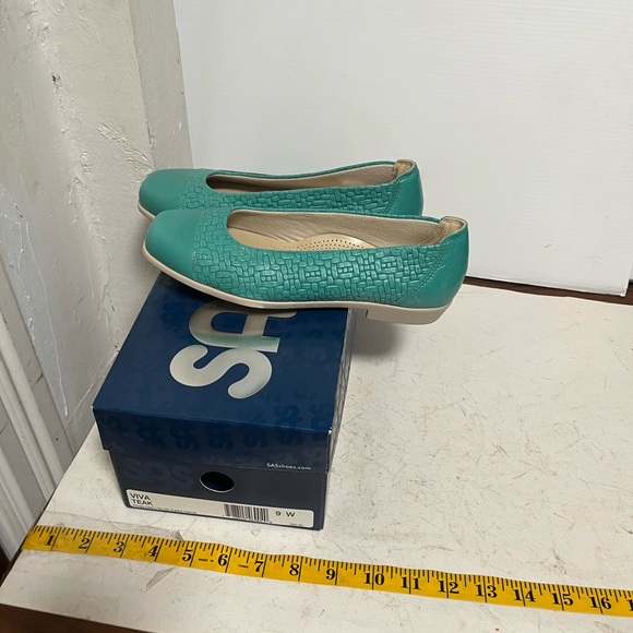 SAS green flats 6M - Picture 5 of 5